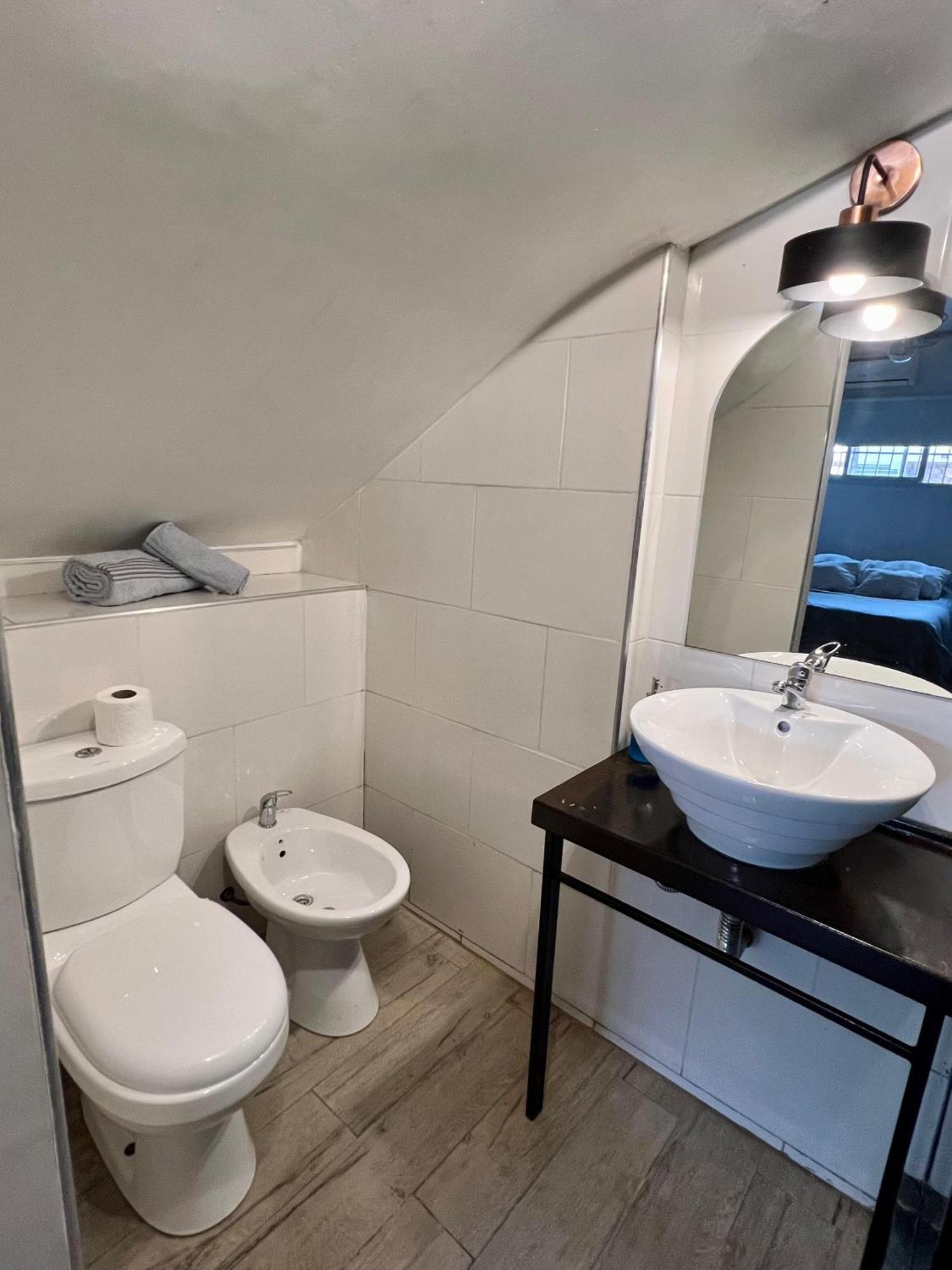 Monoambiente En Zona Residencial Apartment Mendoza Bagian luar foto